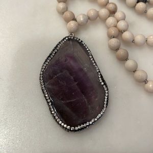 COPY - Statement necklace with geode slice sparkle !